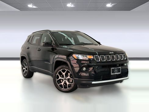 Used 2025 Jeep Compass Limited AWD/4WD image 6