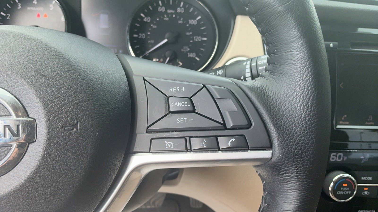 Used 2019 Nissan Rogue SV FWD image 20