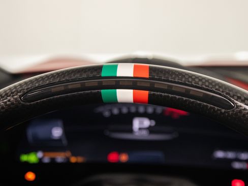 Certified 2026 Ferrari Roma Spider RWD image 23