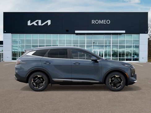 New 2026 Kia Sportage EX w/ EX Panoramic Sunroof Package image 8