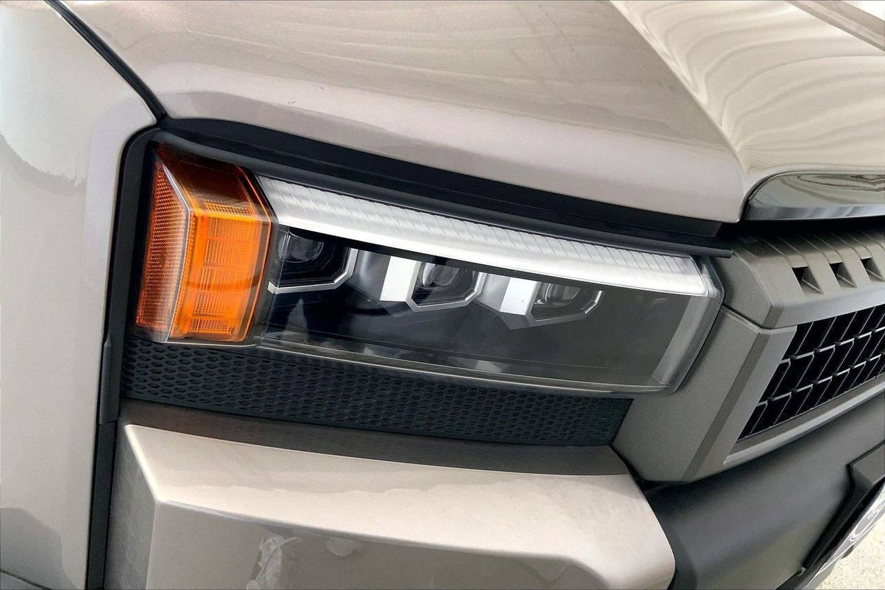 Used 2026 Toyota Land Cruiser w/ Premium Package AWD/4WD image 28