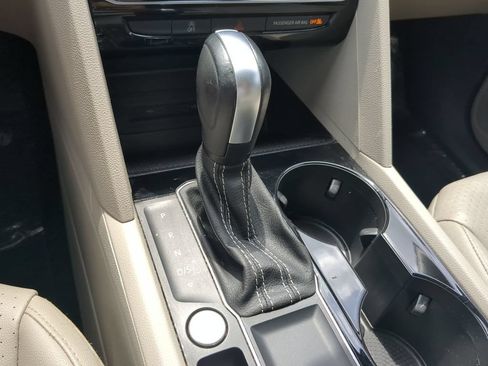 Used 2023 Volkswagen Atlas SE w/ Panoramic Sunroof Package FWD image 29