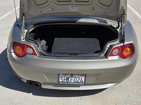 Used 2004 BMW Z4 3.0i image 33