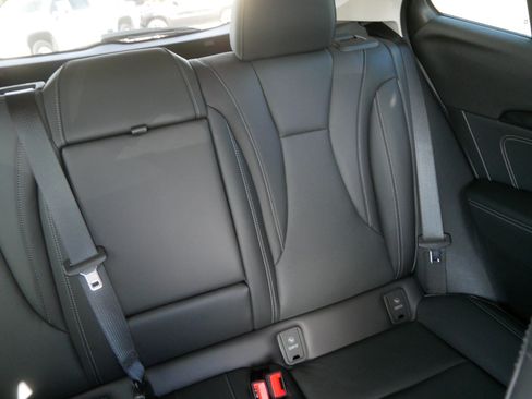 Used 2023 Buick Envision Essence AWD/4WD image 14