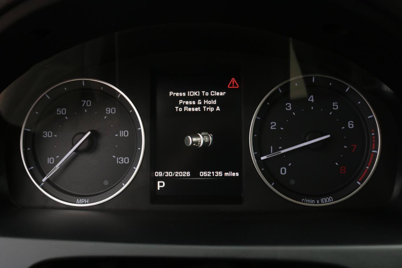 Used 2014 Land Rover LR2 AWD/4WD image 21