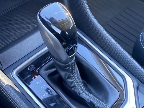 Used 2023 Subaru Forester Touring image 20