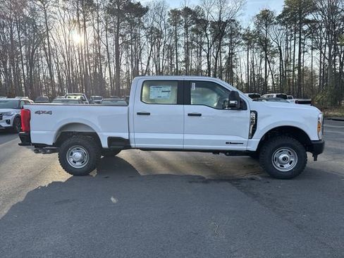 New 2026 Ford F250 XL image 9