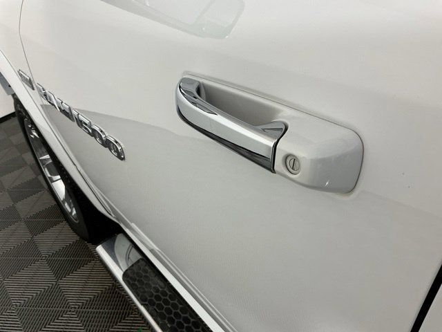 Used 2011 RAM 1500 Laramie AWD/4WD image 10