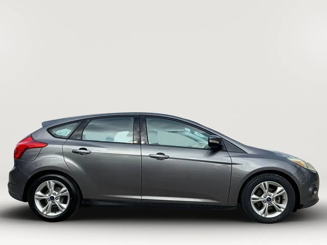 Used 2014 Ford Focus SE FWD image 9