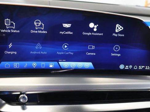 New 2026 Cadillac Lyriq Signature Luxury image 18