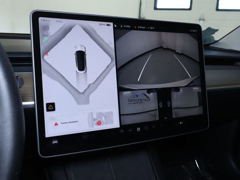 Used 2022 Tesla Model 3 Long Range image 23