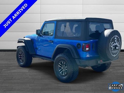 Used 2025 Jeep Wrangler Sport image 5