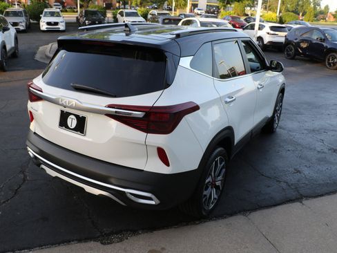 Used 2023 Kia Seltos SX AWD/4WD image 4