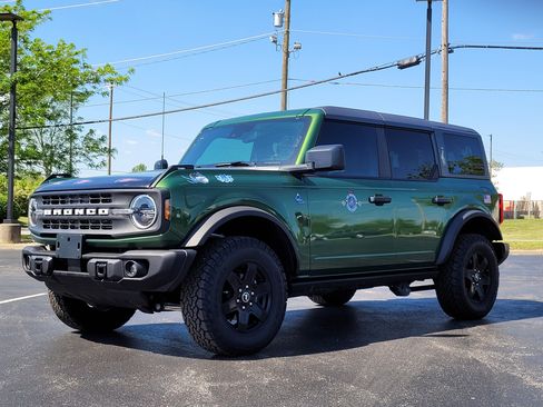 Used 2024 Ford Bronco Black Diamond image 8