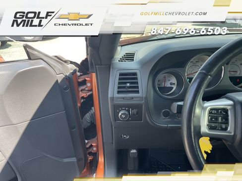 Used 2011 Dodge Challenger RWD image 16