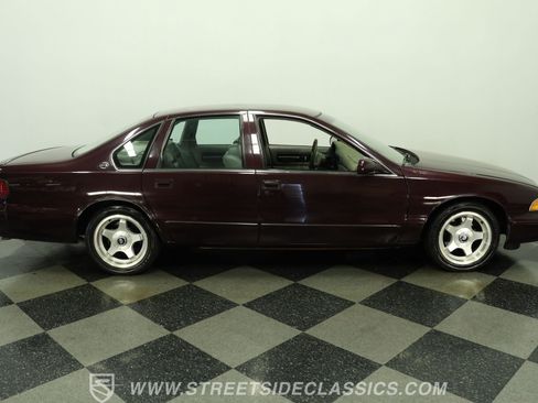 Used 1996 Chevrolet Impala SS RWD image 13