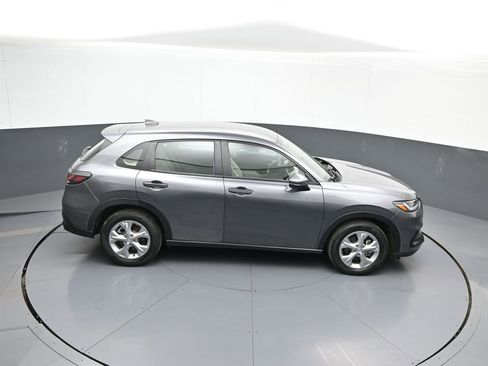 Certified 2023 Honda HR-V LX image 35