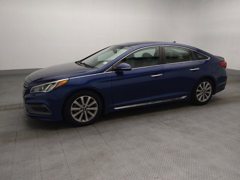 Used 2017 Hyundai Sonata Limited w/ Tech Package 03 FWD image 2