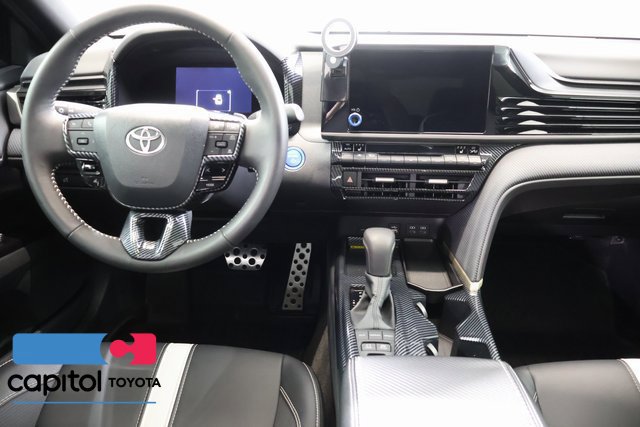 Used 2026 Toyota Camry Hybrid w/ Convenience Package AWD/4WD image 14