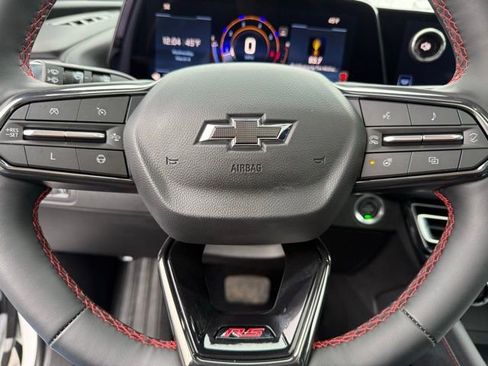 Used 2025 Chevrolet Traverse RS image 23