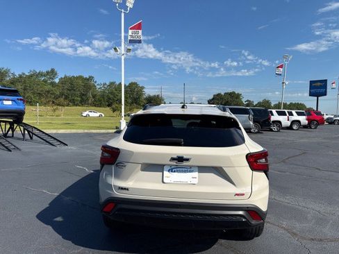 New 2026 Chevrolet Trax RS w/ Driver Confidence Package FWD image 4