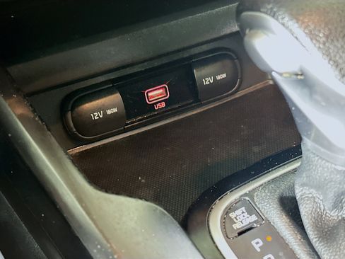 Used 2020 Kia Soul S image 25