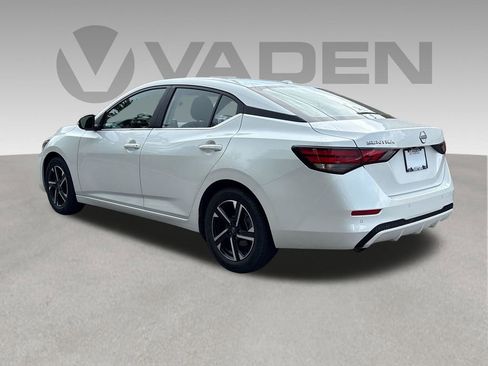 Used 2024 Nissan Sentra SV FWD image 22