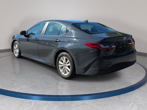 Used 2025 Toyota Camry LE FWD image 7