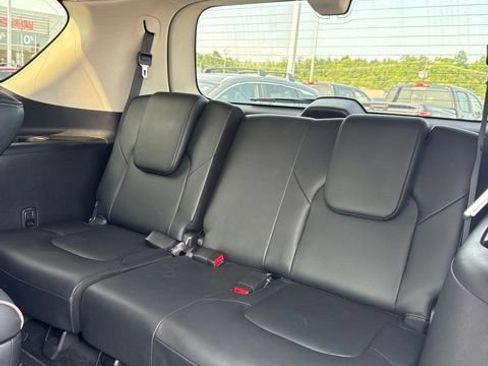 Certified 2024 Nissan Armada Platinum w/ Captain's Chairs Package AWD/4WD image 13
