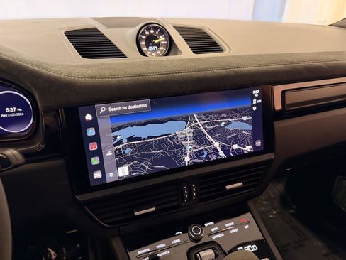 Used 2022 Porsche Cayenne Turbo GT image 22