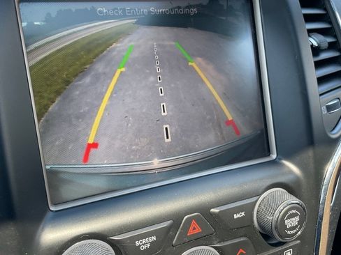 Used 2014 Jeep Grand Cherokee Limited AWD/4WD image 14