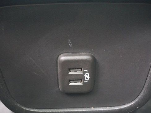 Used 2024 GMC Terrain AT4 image 36