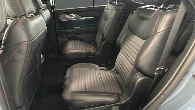 New 2027 Ford Explorer ST-Line w/ Premium Package AWD/4WD image 22