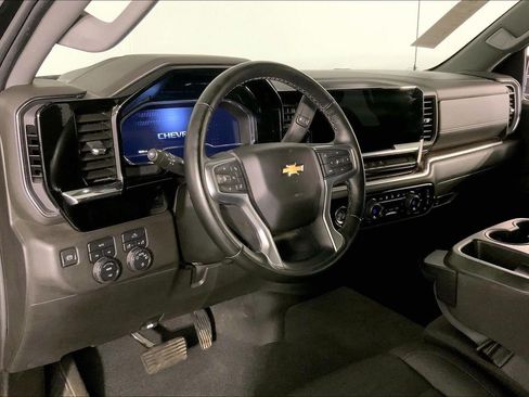 Used 2023 Chevrolet Silverado 1500 LT AWD/4WD image 14