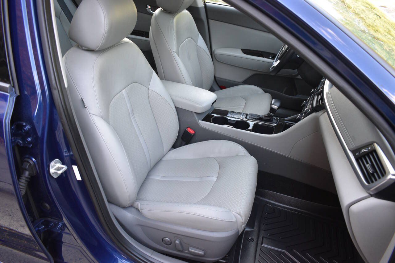 Used 2016 Kia Optima EX w/ Premium Package FWD image 20