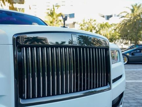 Used 2023 Rolls-Royce Cullinan Black Badge w/ Driver's Package image 75