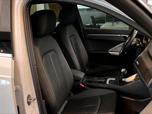 Used 2023 Audi Q3 2.0T Premium Plus w/ Premium Plus Package AWD/4WD image 9