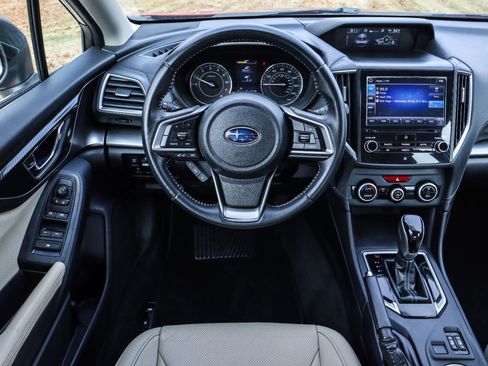 Used 2018 Subaru Impreza 2.0i Limited image 23