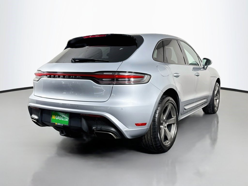 Used 2023 Porsche Macan AWD/4WD image 10