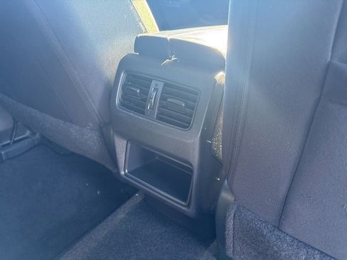 Used 2023 Nissan Rogue S FWD image 26