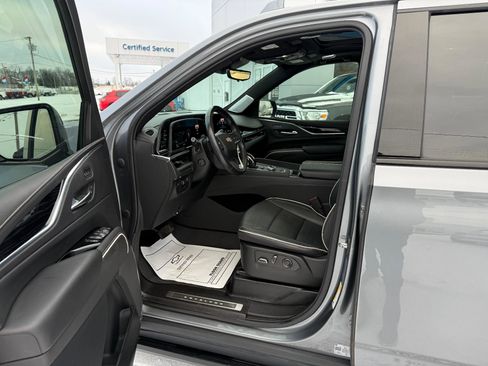 Certified 2021 Cadillac Escalade ESV Sport w/ Driver Assist Tech Package image 8