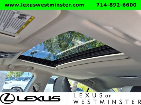 Used 2025 Lexus ES 300h w/ Premium Package FWD image 19