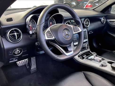 Used 2019 Mercedes-Benz SLC 300 image 18