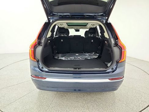 New 2026 Volvo XC90 B5 Core image 19