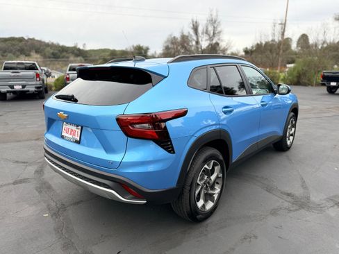 New 2026 Chevrolet Trax LT w/ LT Convenience Package image 4