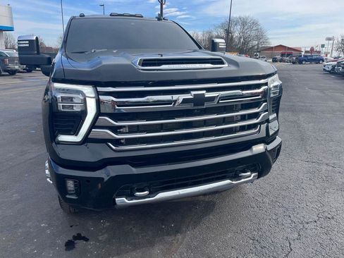 Used 2024 Chevrolet Silverado 3500 High Country w/ High Country Premium Package image 8
