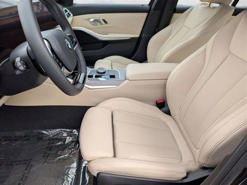 Used 2025 BMW 330i xDrive Sedan w/ Convenience Package image 17