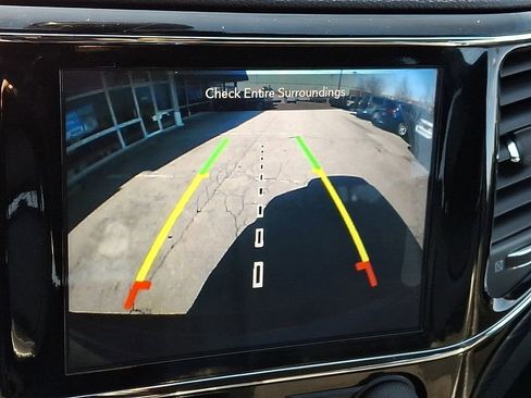 Used 2020 Jeep Grand Cherokee Altitude image 21