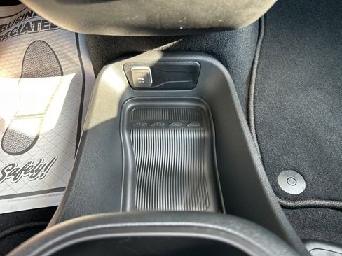 New 2026 Chrysler Pacifica Select image 20