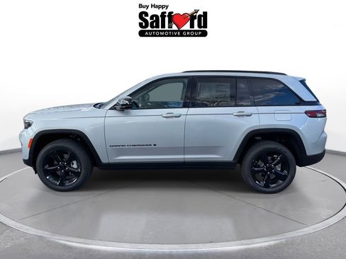 New 2025 Jeep Grand Cherokee Limited w/ Luxury Tech Group II AWD/4WD image 6